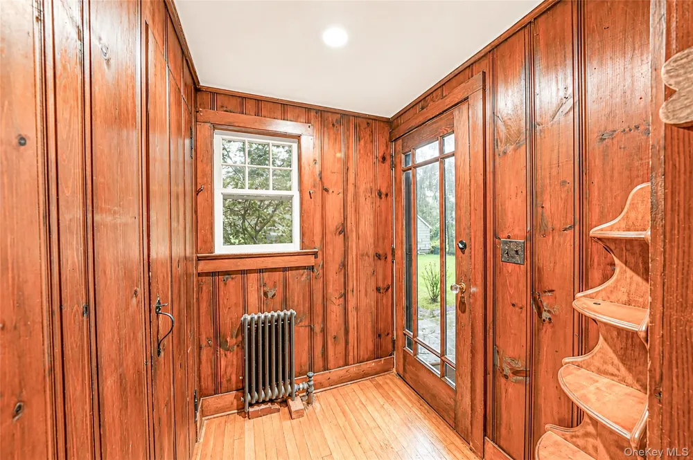 7 Dickerson Avenue Stony Brook, NY 11790