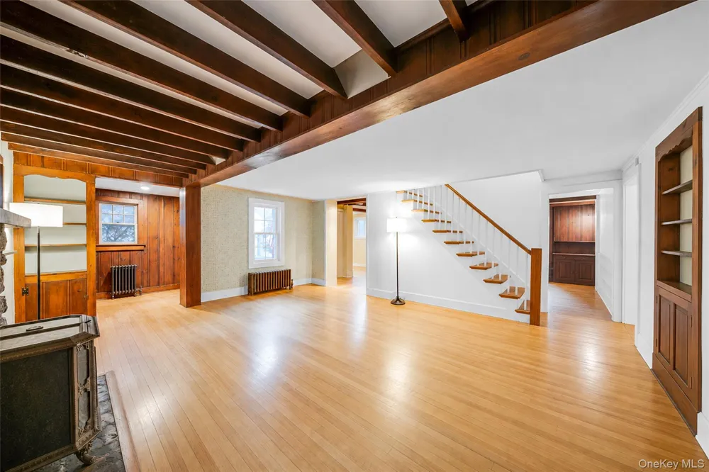 7 Dickerson Avenue Stony Brook, NY 11790