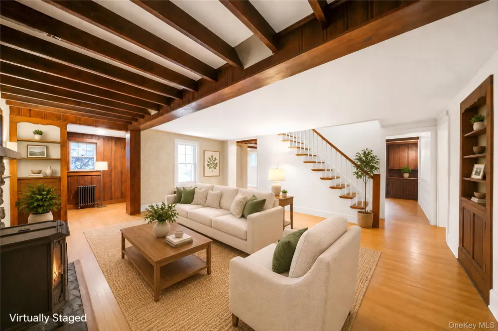 7 Dickerson Avenue Stony Brook, NY 11790