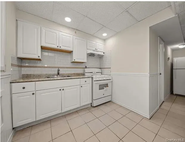 5942 164th Street #1 Fresh Meadows, NY 11365