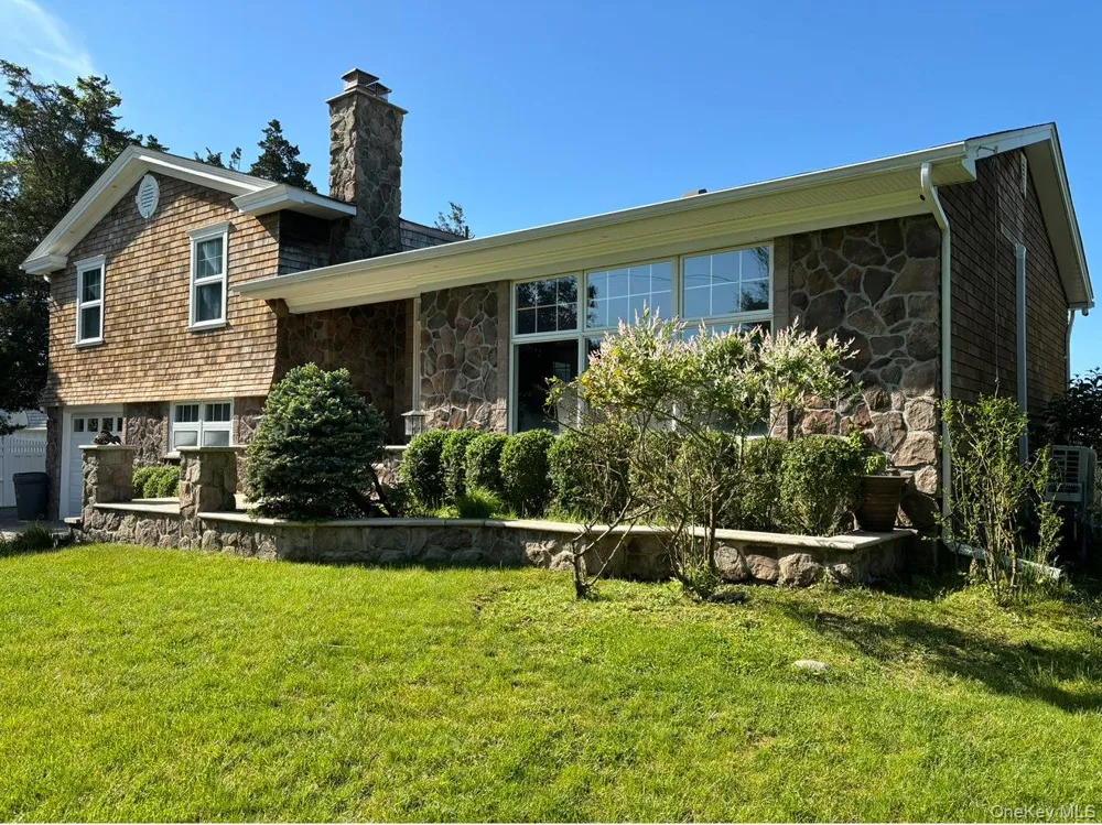 8 Bay Road East Patchogue, NY 11772