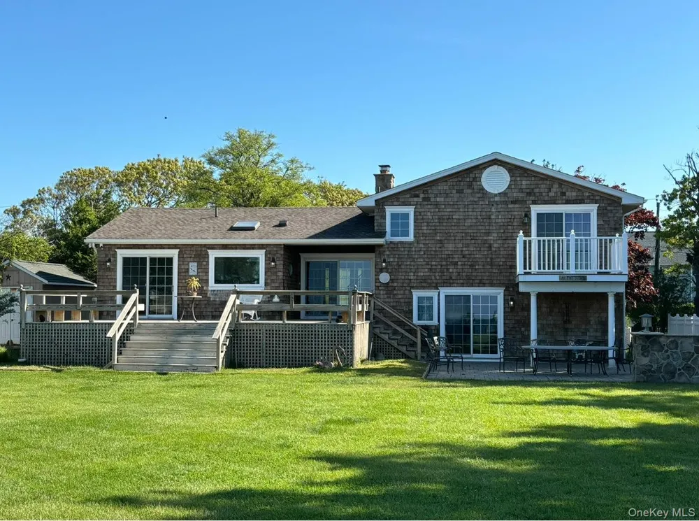 8 Bay Road East Patchogue, NY 11772