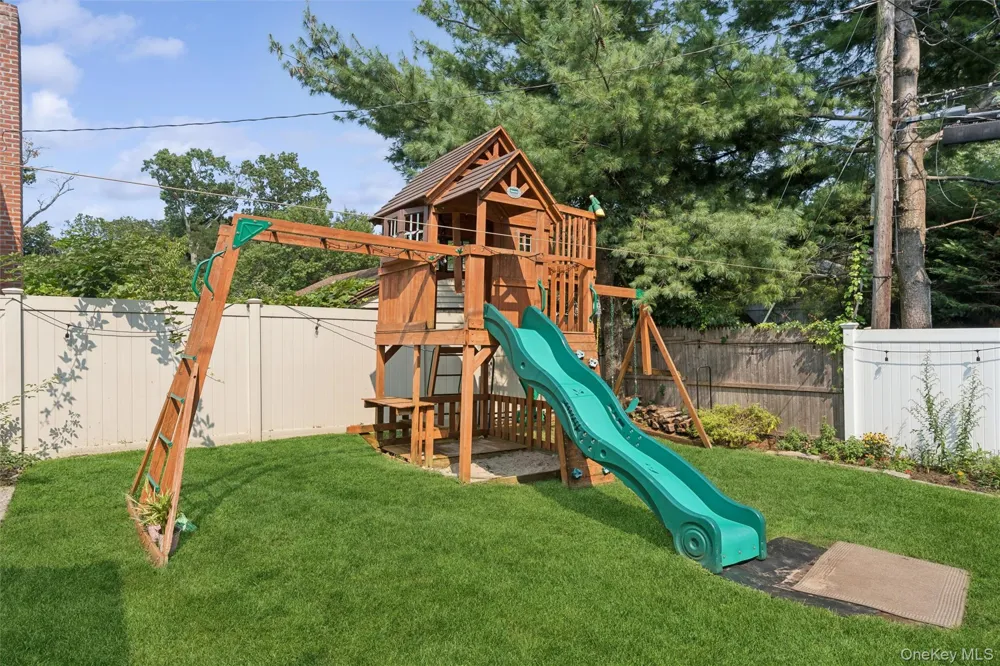1007 Stafford Road Valley Stream, NY 11580