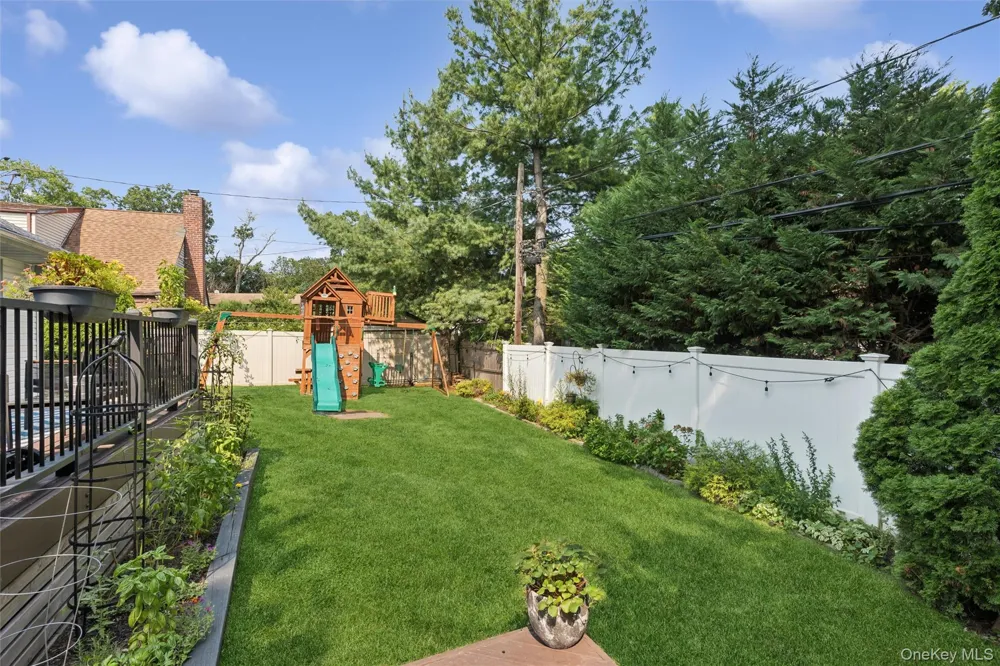 1007 Stafford Road Valley Stream, NY 11580