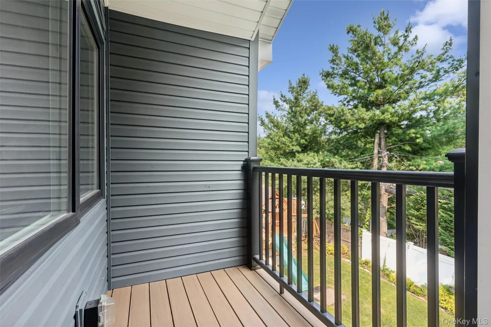 1007 Stafford Road Valley Stream, NY 11580