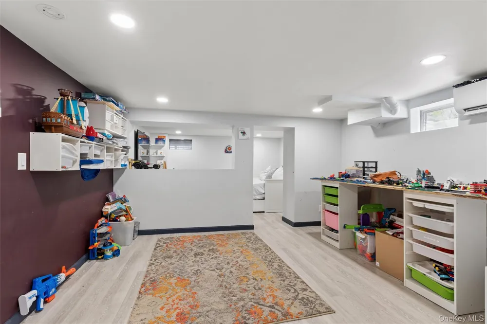 1007 Stafford Road Valley Stream, NY 11580