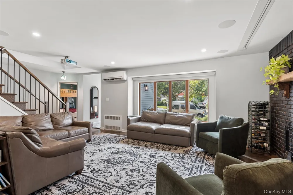 1007 Stafford Road Valley Stream, NY 11580
