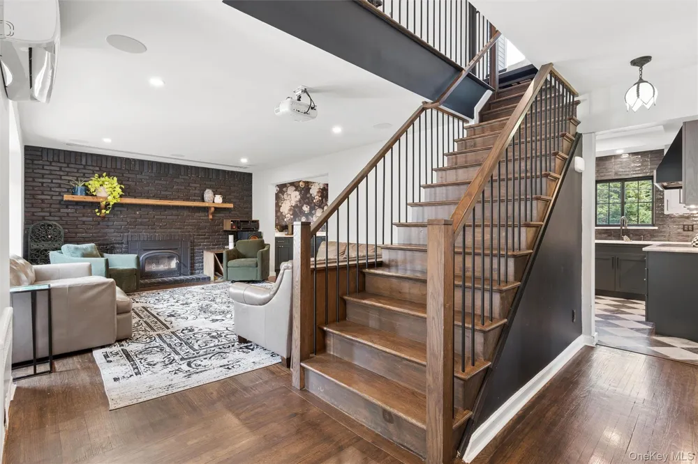 1007 Stafford Road Valley Stream, NY 11580