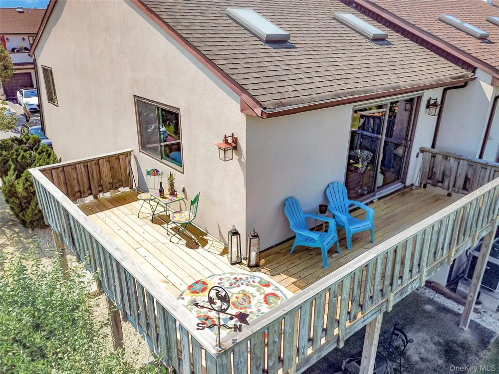 1 Anchorage Way #702 Freeport, NY 11520