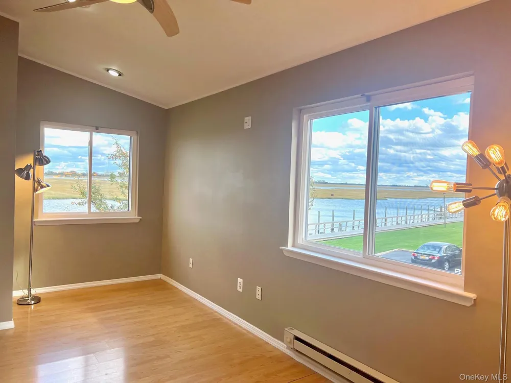 1 Anchorage Way #702 Freeport, NY 11520