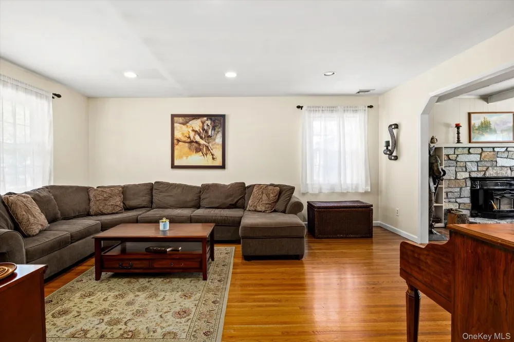 9 Charlemagne Drive Nesconset, NY 11767