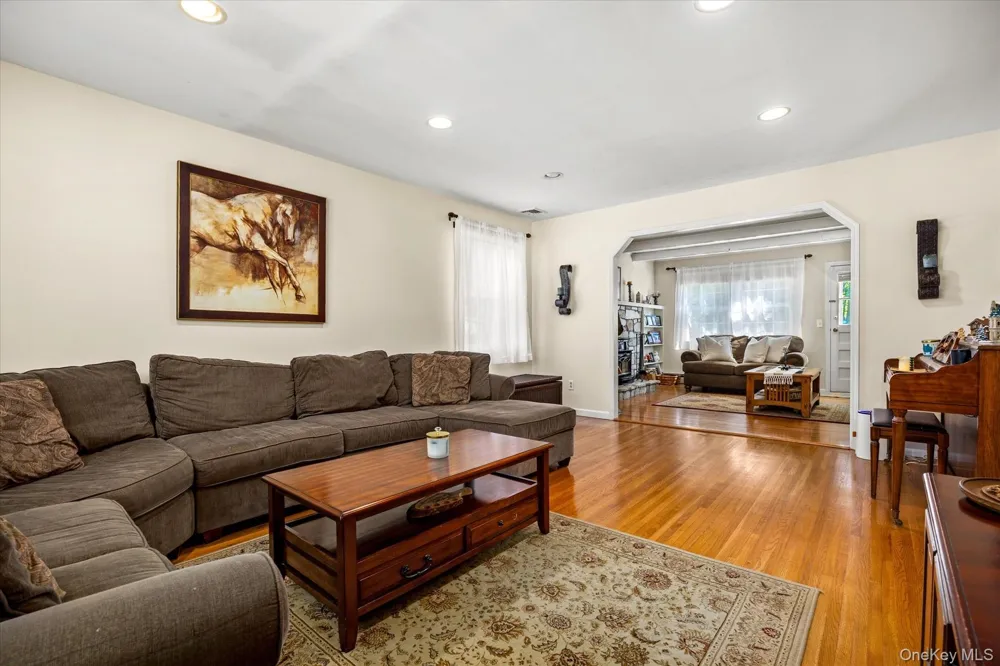 9 Charlemagne Drive Nesconset, NY 11767