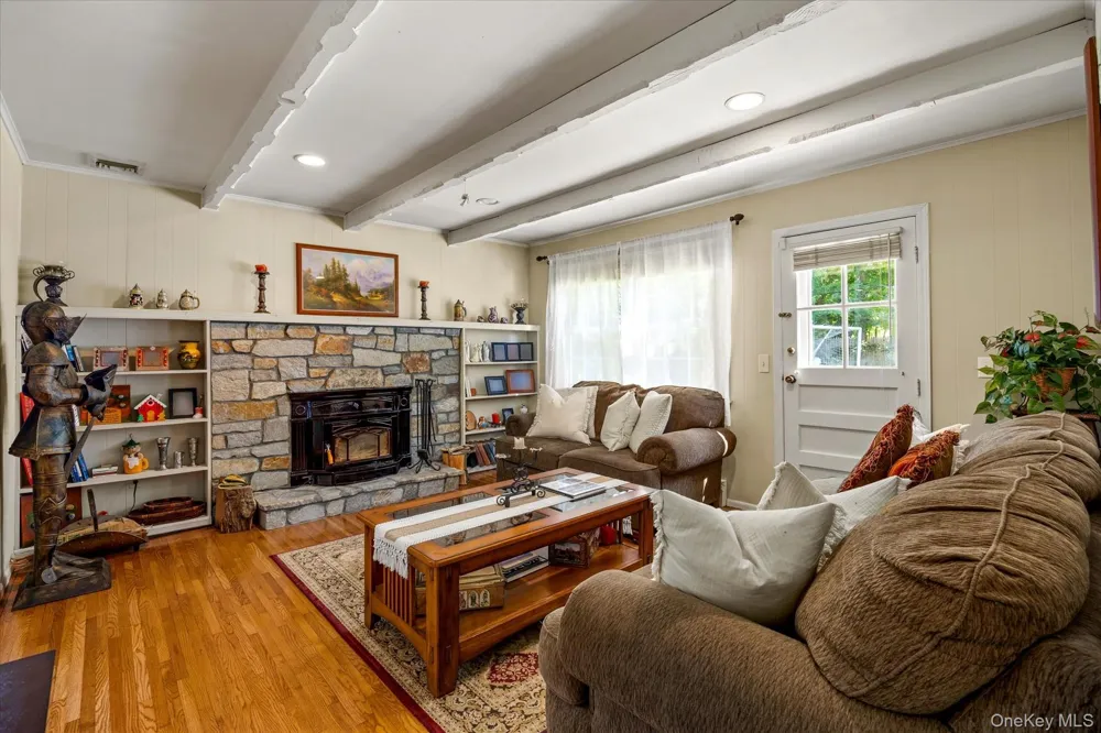 9 Charlemagne Drive Nesconset, NY 11767