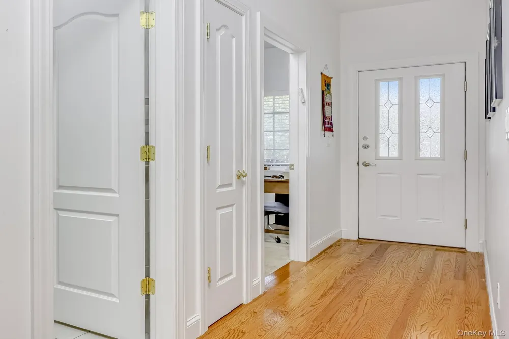 22 Westminster Way Pomona, NY 10970