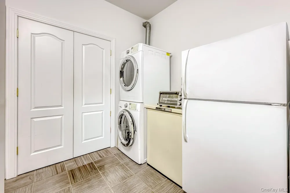 22 Westminster Way Pomona, NY 10970