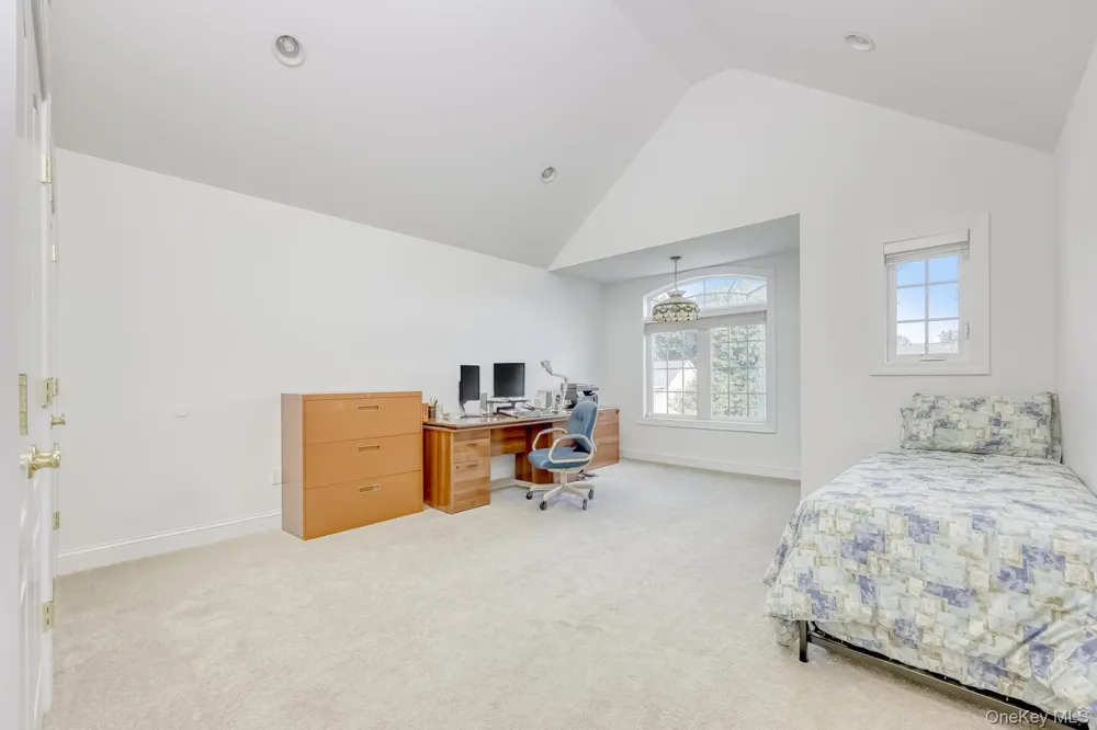 22 Westminster Way Pomona, NY 10970