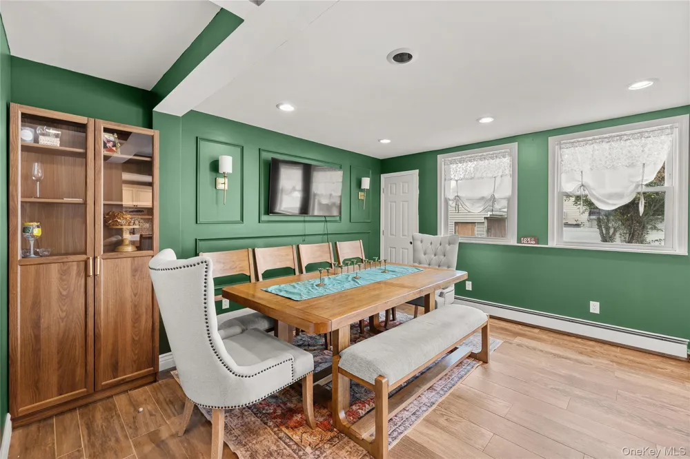 397 Buffalo Avenue Lindenhurst, NY 11757