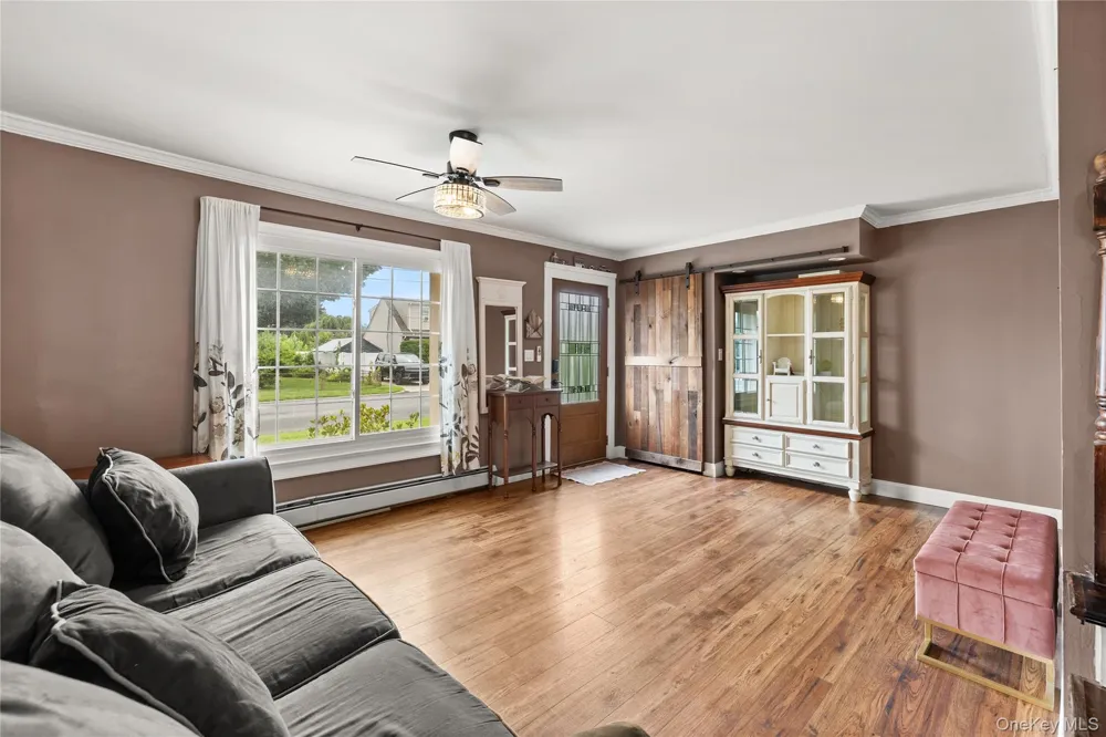 397 Buffalo Avenue Lindenhurst, NY 11757