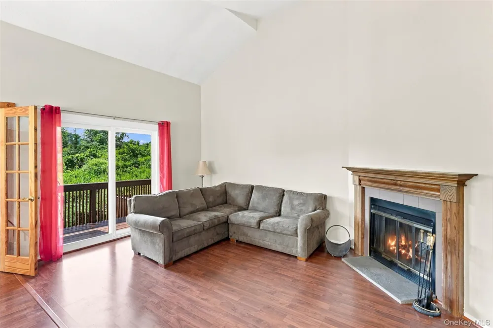 2124 Whispering Hills Chester, NY 10918