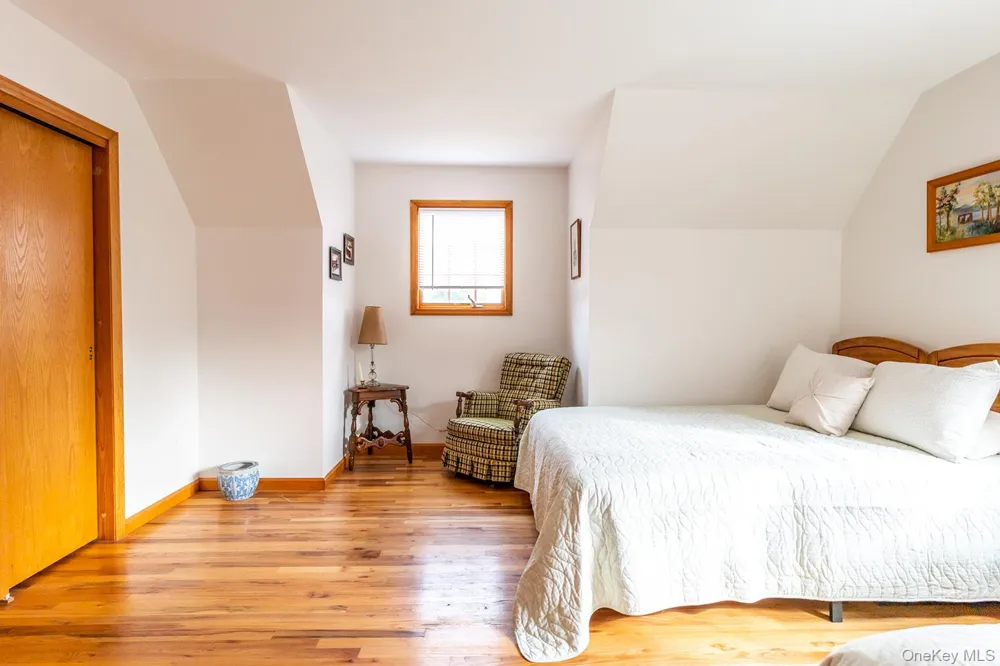 16 Roosevelt Boulevard East Patchogue, NY 11772