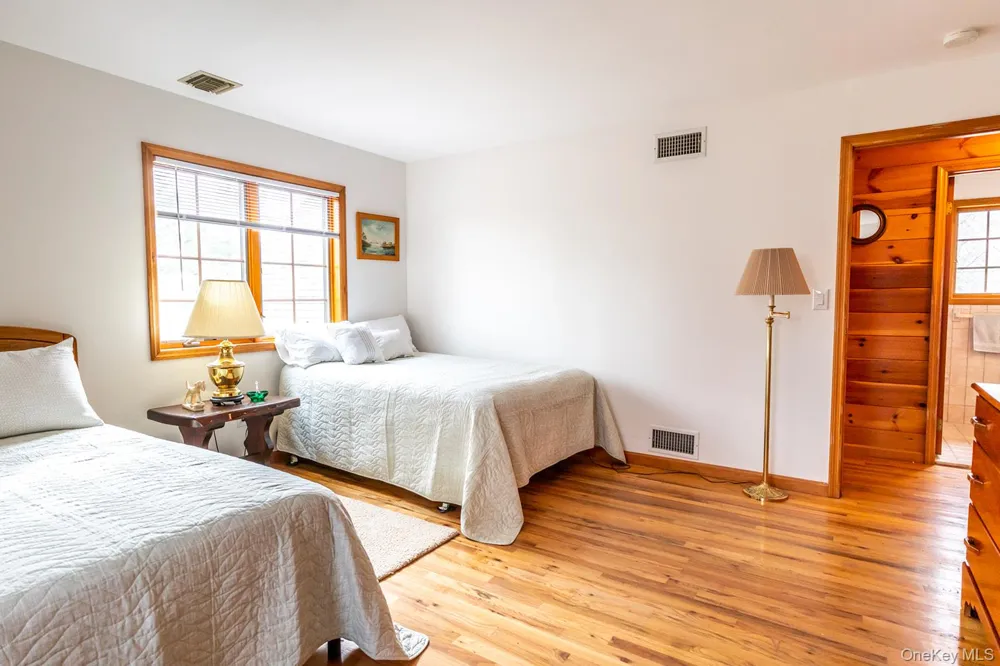 16 Roosevelt Boulevard East Patchogue, NY 11772