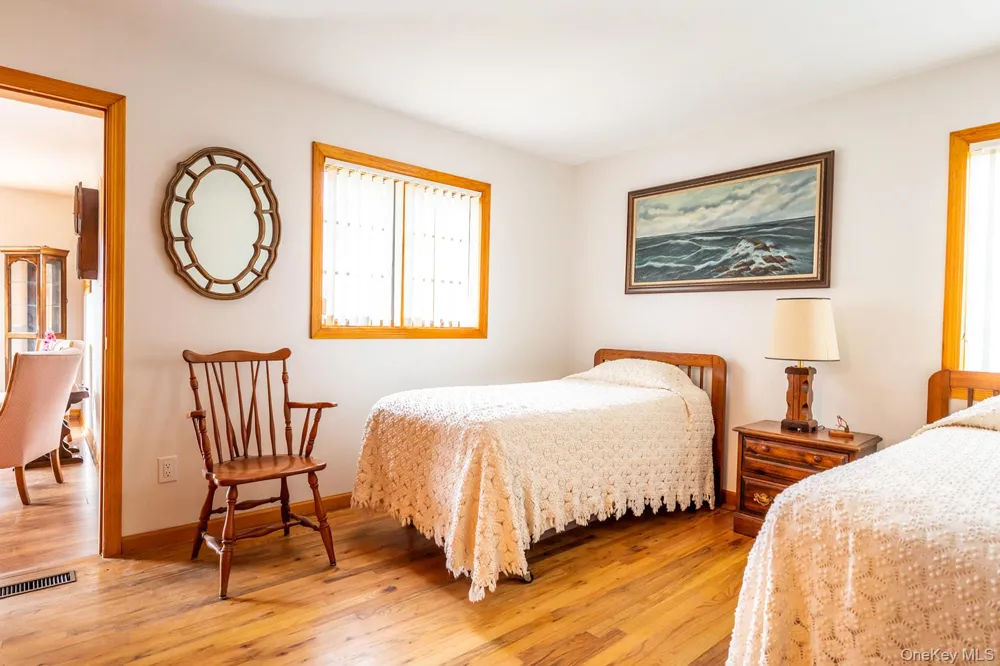 16 Roosevelt Boulevard East Patchogue, NY 11772