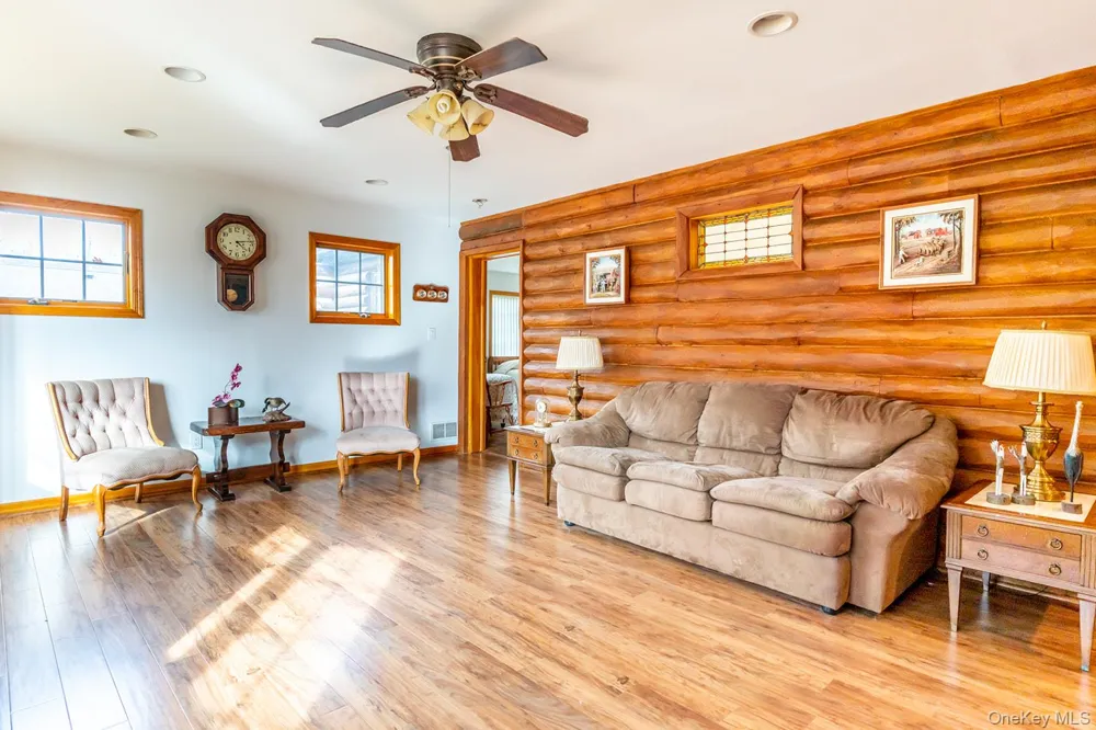16 Roosevelt Boulevard East Patchogue, NY 11772