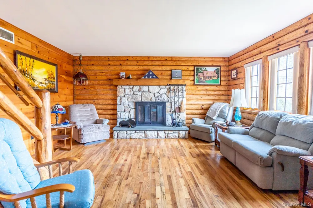 16 Roosevelt Boulevard East Patchogue, NY 11772