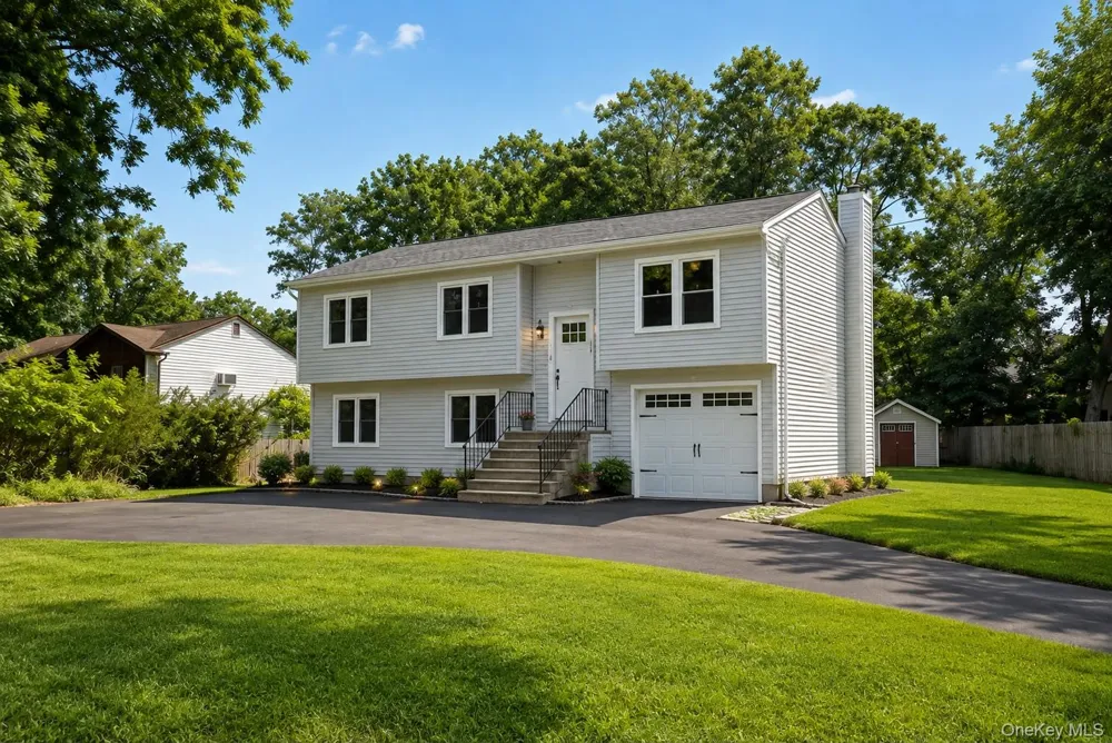 93 Mount Sinai Coram Road Coram, NY 11727
