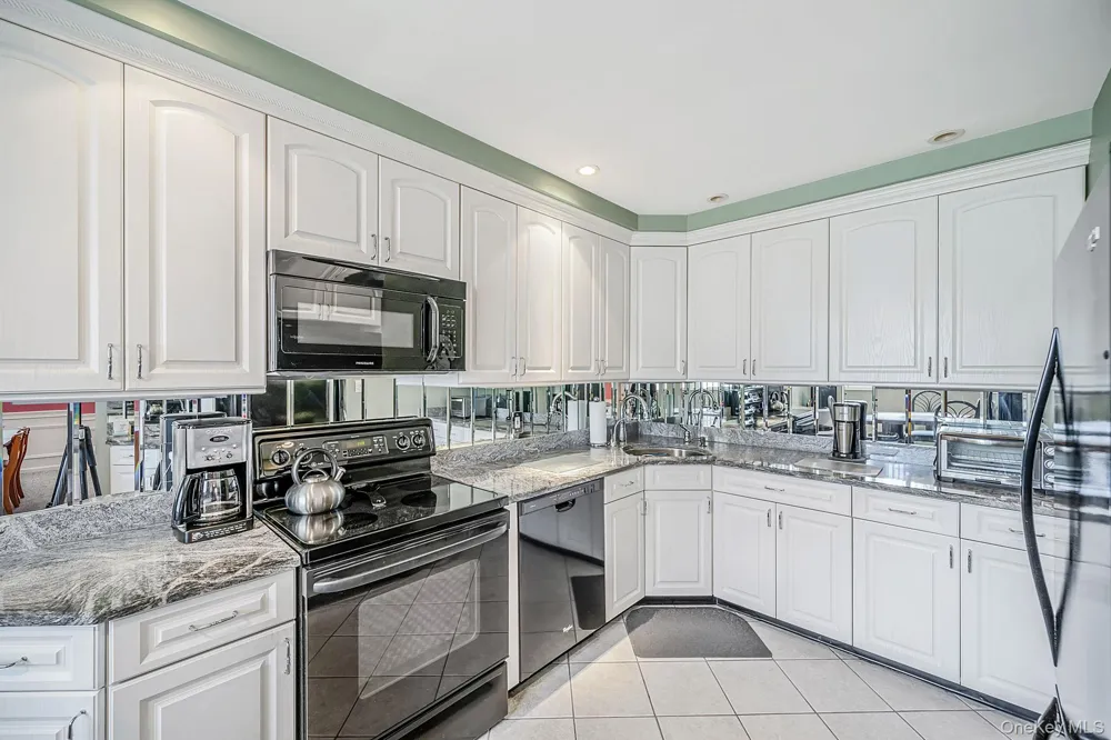 407 Argyle Road East Meadow, NY 11554