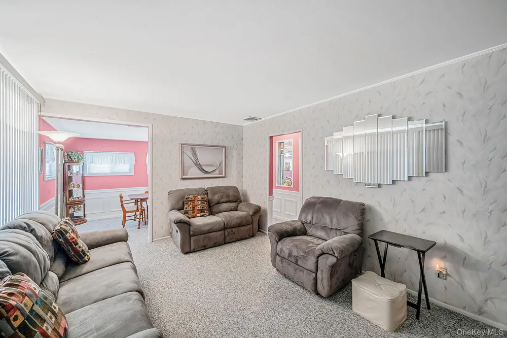 407 Argyle Road East Meadow, NY 11554