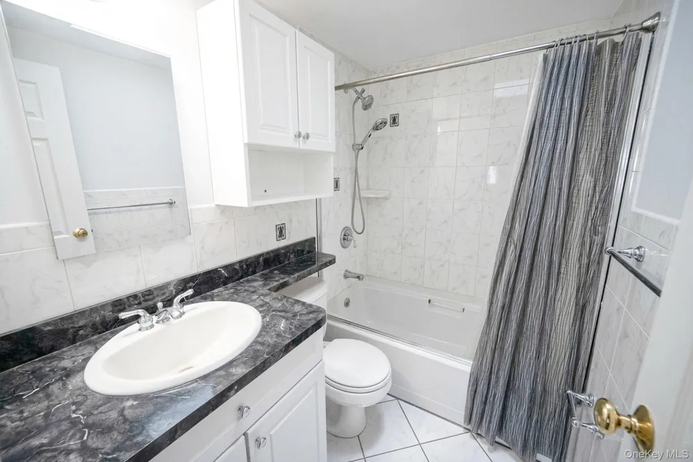 407 Argyle Road East Meadow, NY 11554