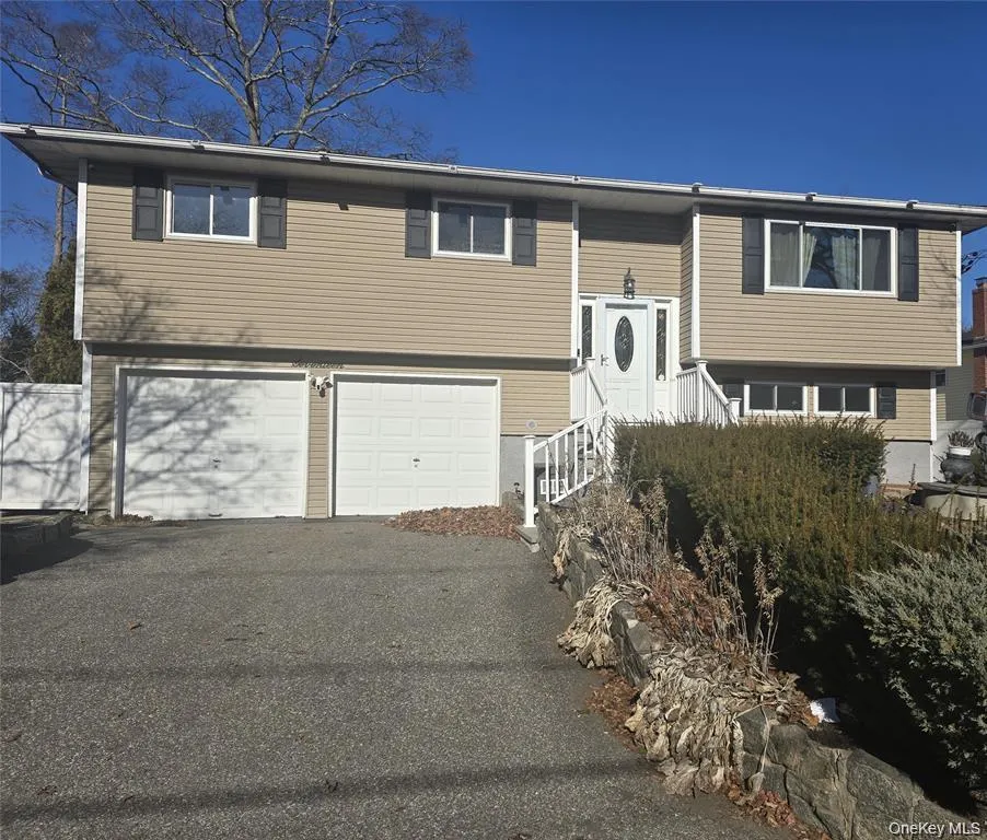17 Lantern Street Huntington, NY 11743