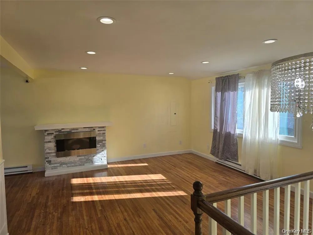 17 Lantern Street Huntington, NY 11743