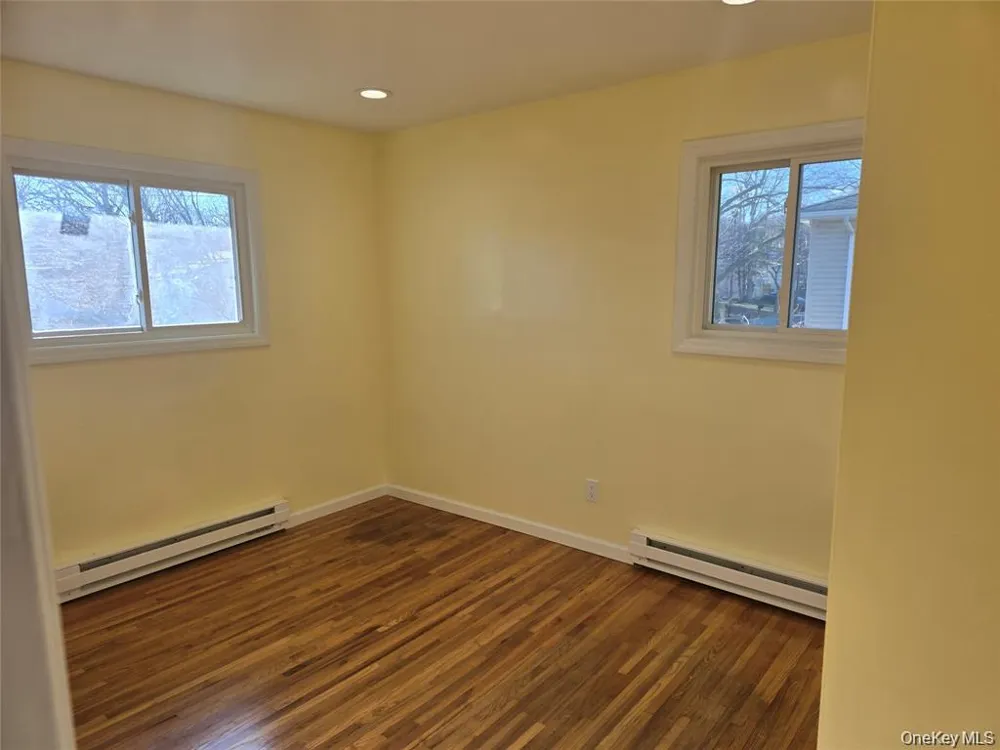 17 Lantern Street Huntington, NY 11743