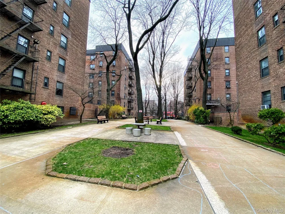 32-43 90th Street #504 East Elmhurst, NY 11369