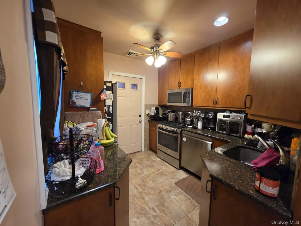 354 E Beech Street Long Beach, NY 11561