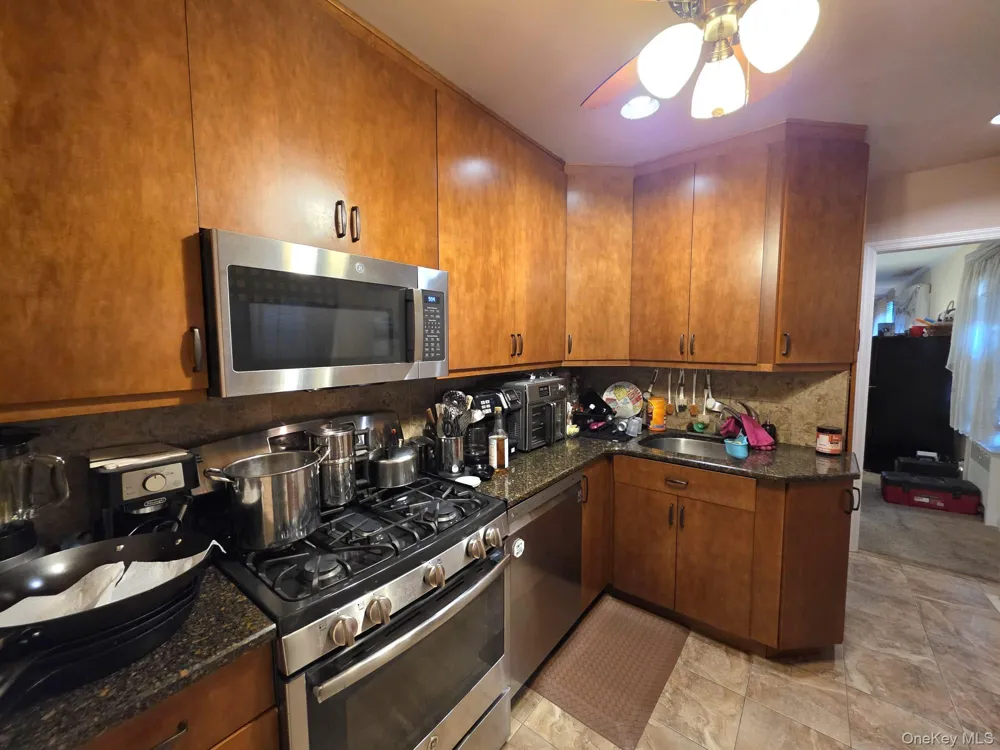 354 E Beech Street Long Beach, NY 11561