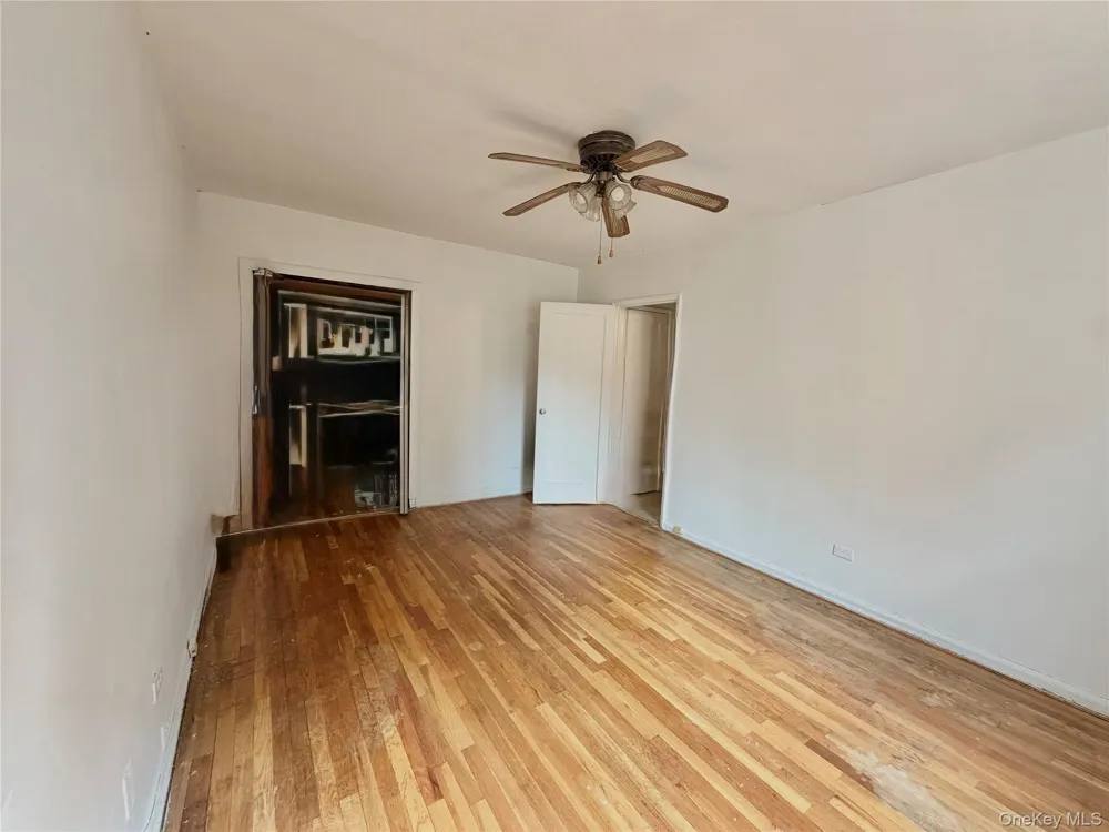 90-10 32nd Avenue #305 East Elmhurst, NY 11369