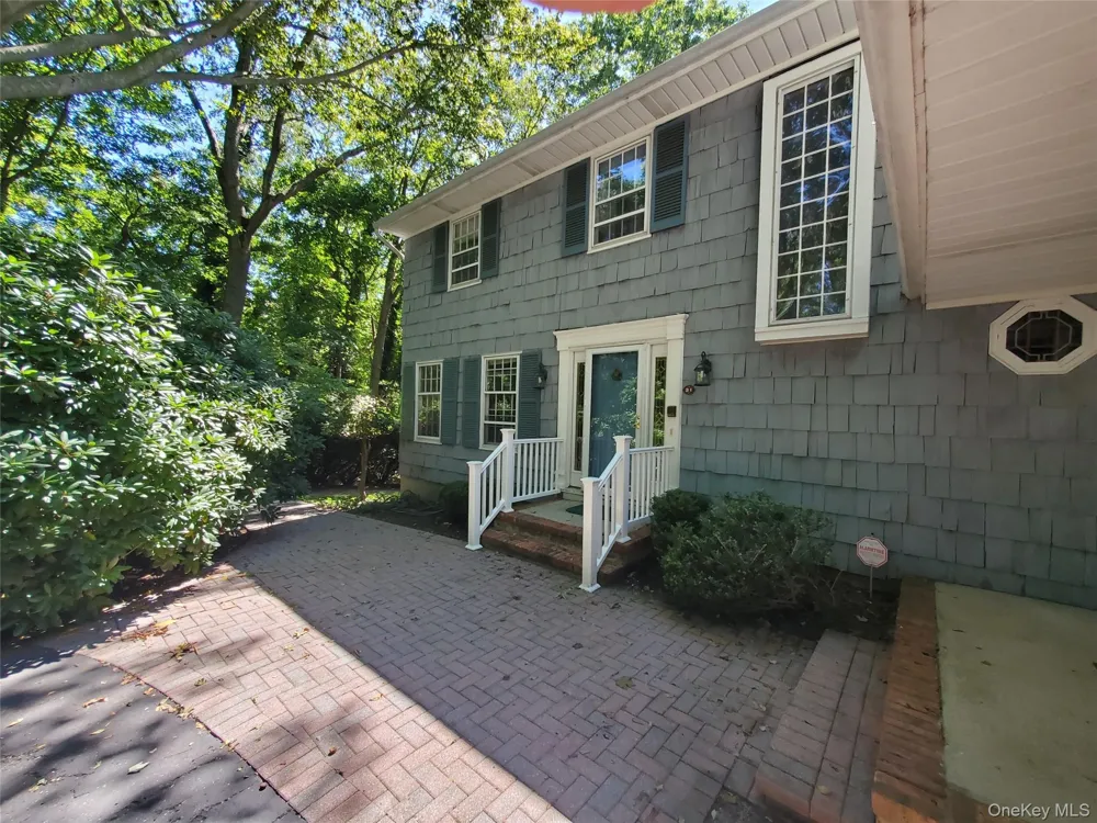 31 Sands Lane Port Jefferson, NY 11777