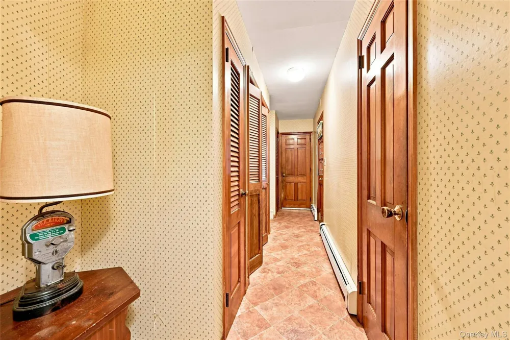 31 Sands Lane Port Jefferson, NY 11777