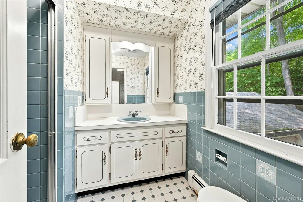 31 Sands Lane Port Jefferson, NY 11777