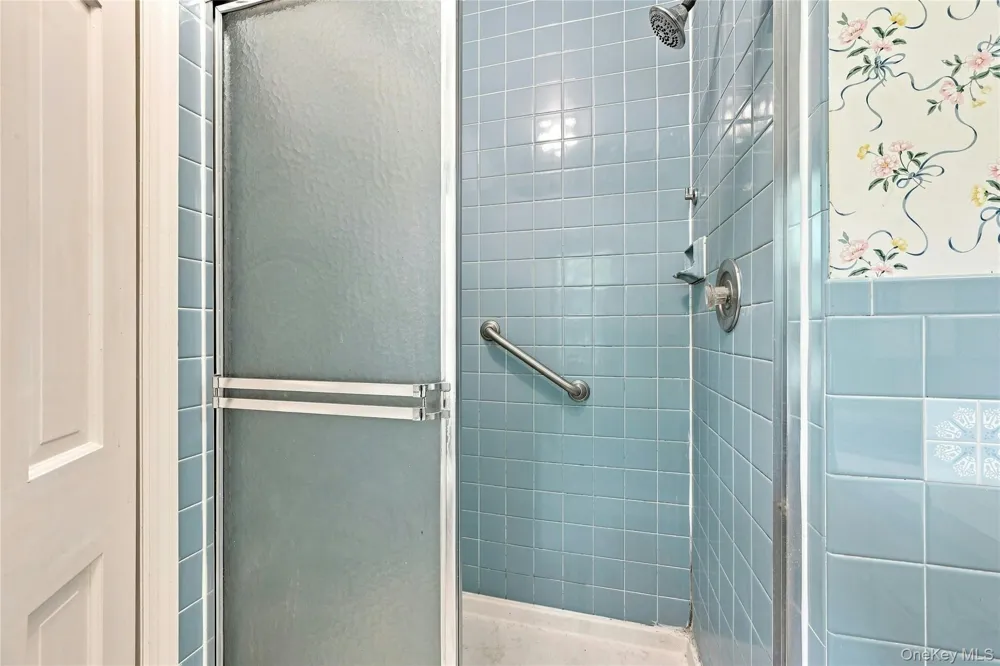 31 Sands Lane Port Jefferson, NY 11777