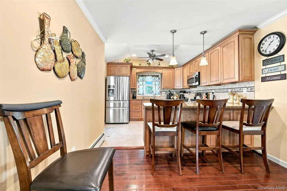 29 Sherwood Drive Mastic Beach, NY 11951