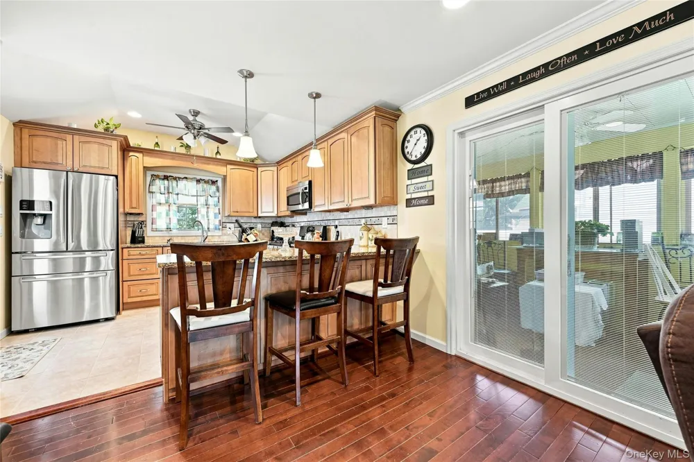 29 Sherwood Drive Mastic Beach, NY 11951