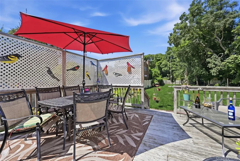 29 Sherwood Drive Mastic Beach, NY 11951