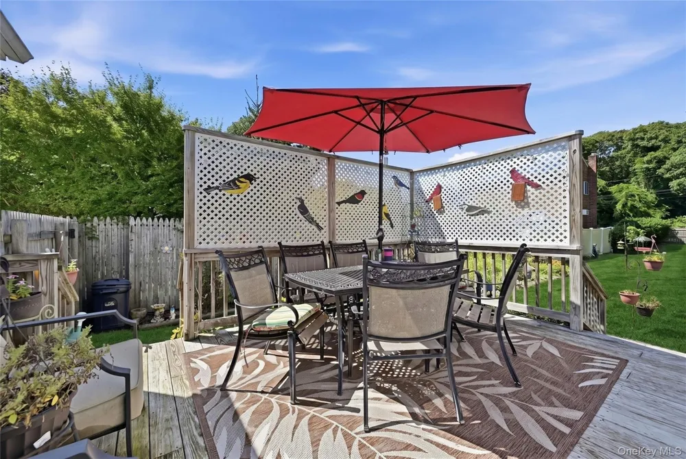 29 Sherwood Drive Mastic Beach, NY 11951