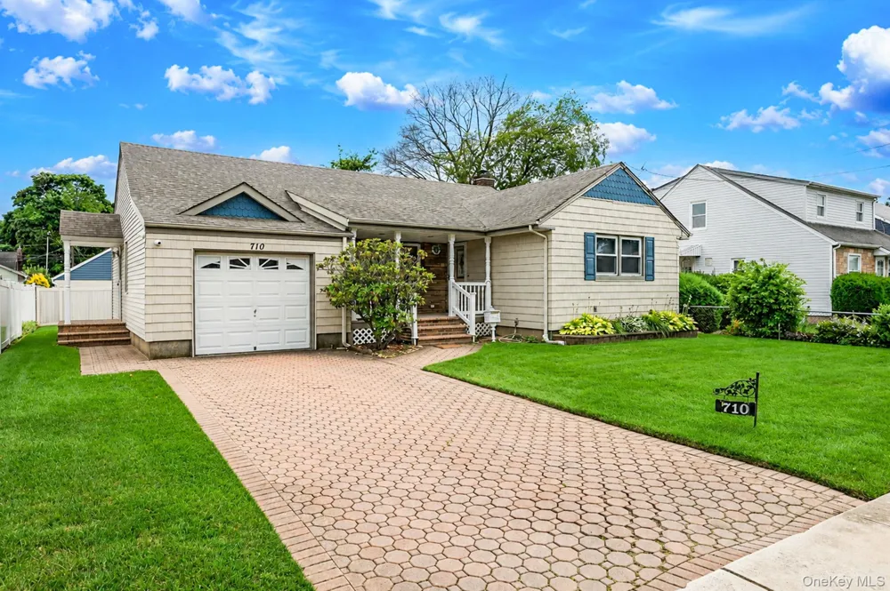 710 Lafayette Avenue Uniondale, NY 11553