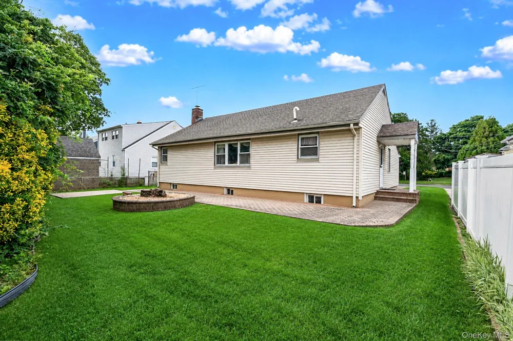 710 Lafayette Avenue Uniondale, NY 11553