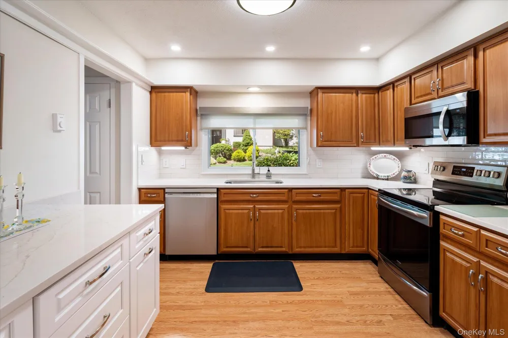 332 Heritage Hills #B Somers, NY 10589